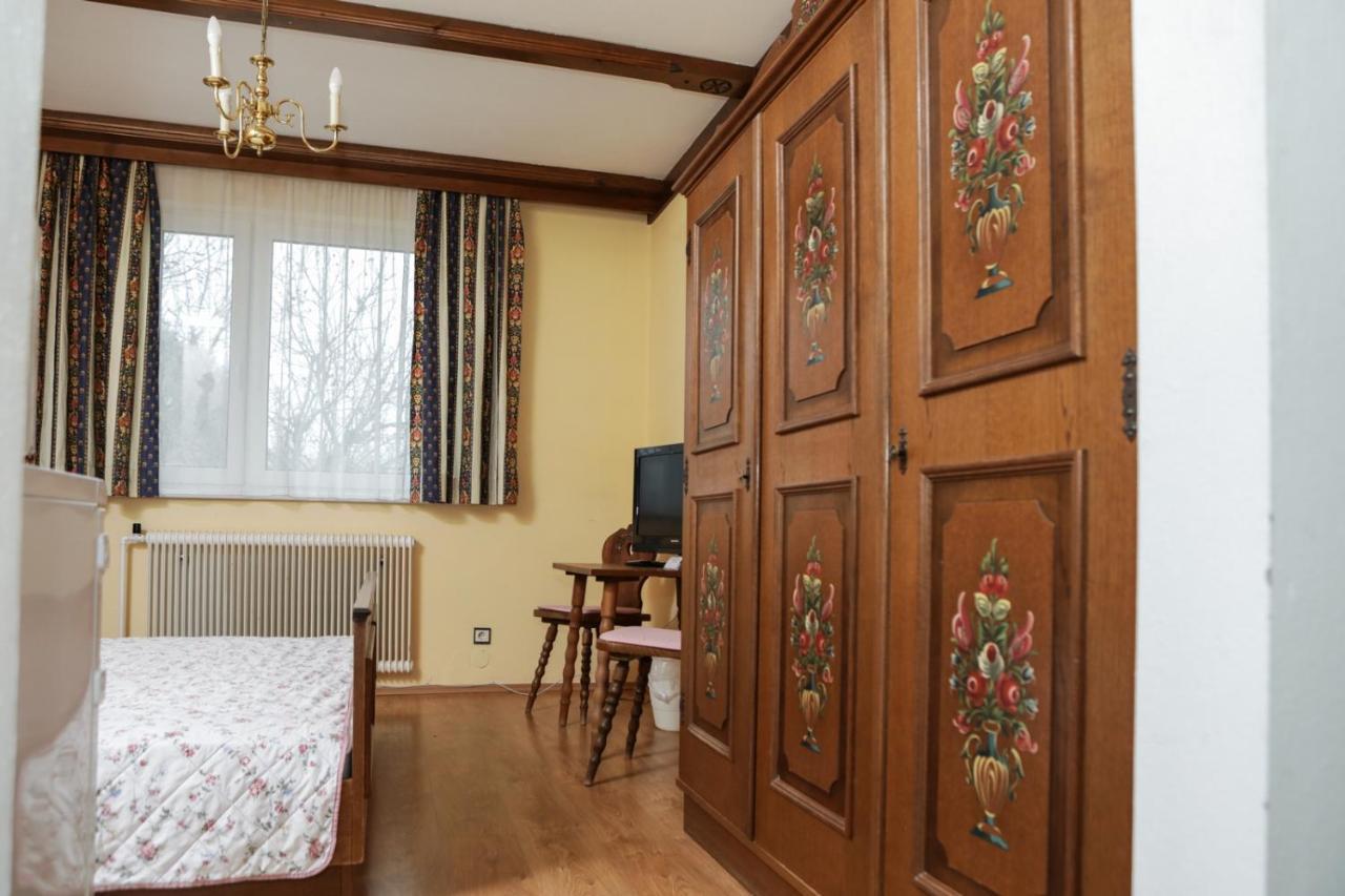 Pension Welserhof Wilfersdorf  Eksteriør billede