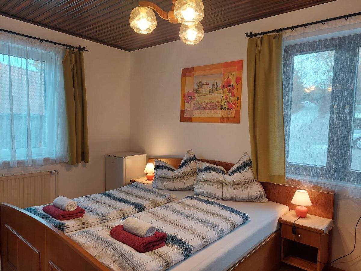 Pension Welserhof Wilfersdorf  Eksteriør billede