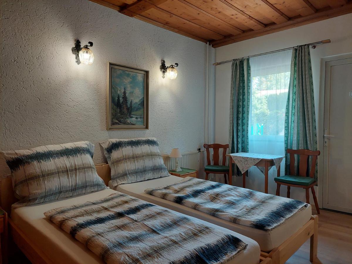 Pension Welserhof Wilfersdorf  Eksteriør billede