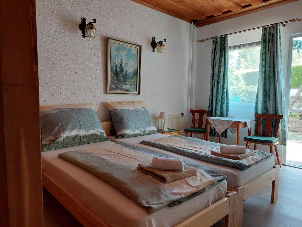 Pension Welserhof Wilfersdorf  Eksteriør billede