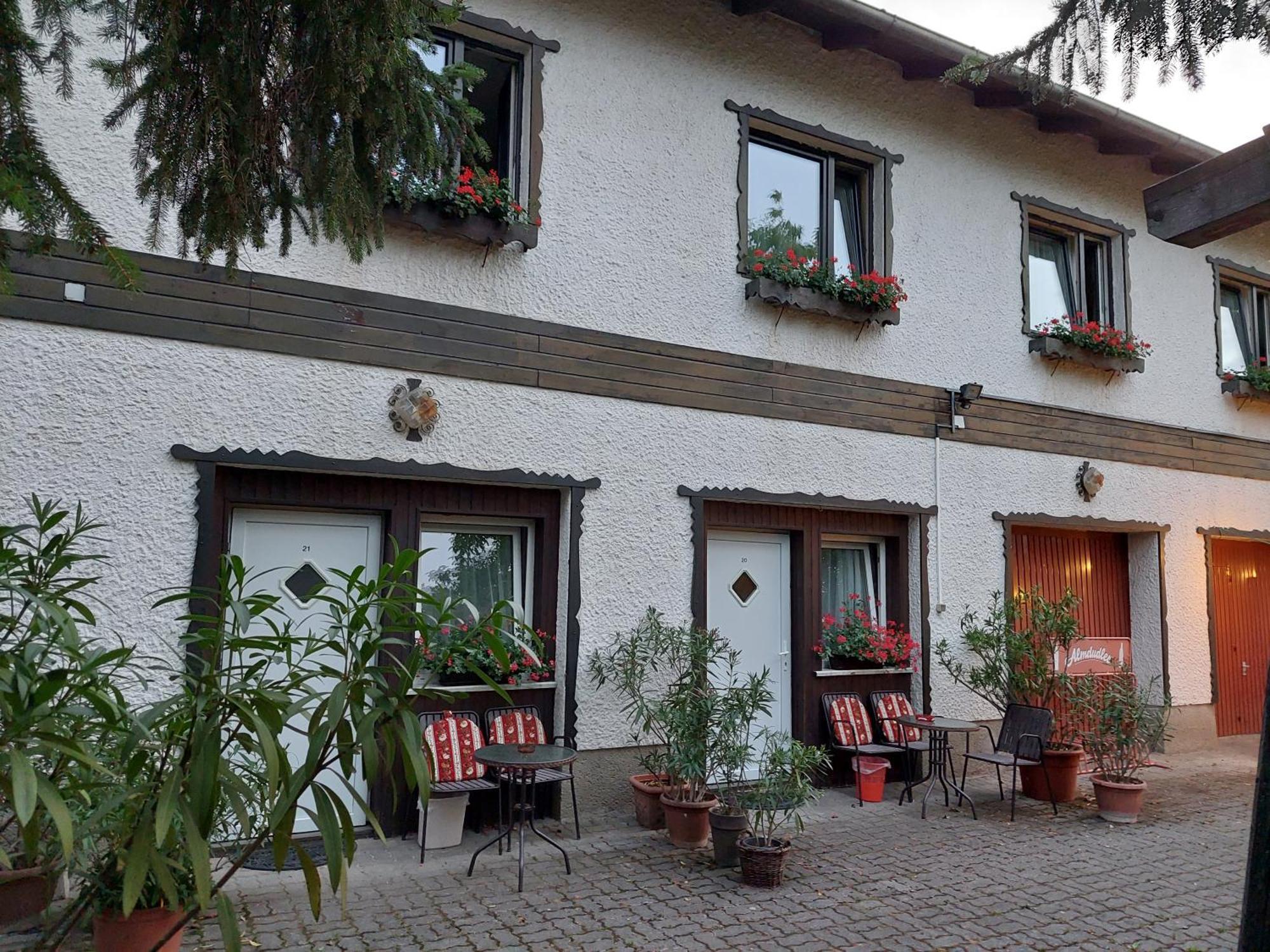 Pension Welserhof Wilfersdorf  Eksteriør billede