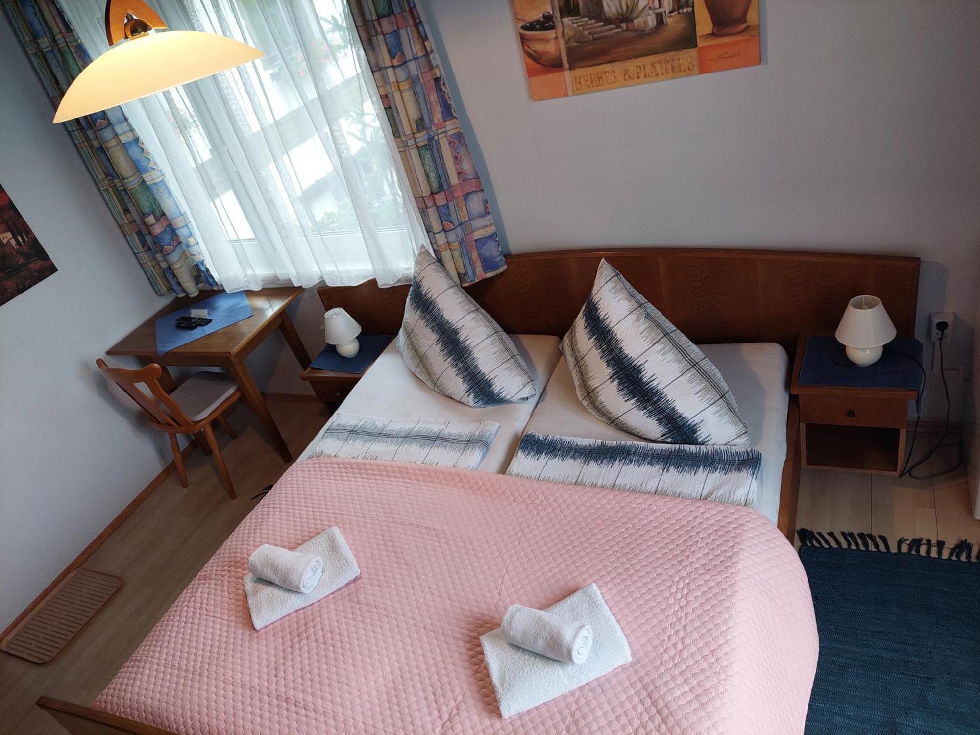Pension Welserhof Wilfersdorf  Eksteriør billede
